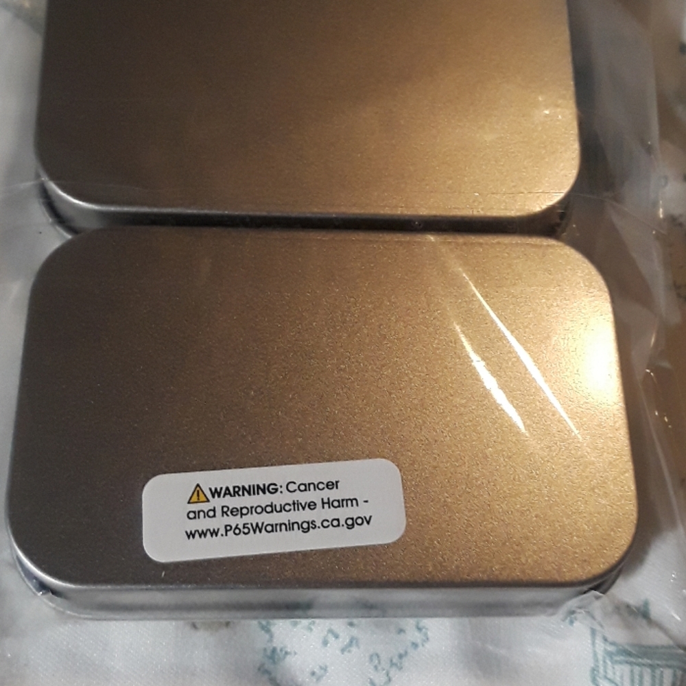 Dachshund tin 4x2.5 metal  bundle only.      1 - Picture 2 of 2